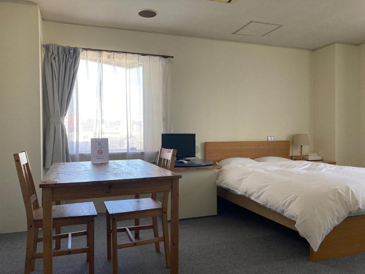 J-Hoppers Beppu Guesthouse ジェイホッパーズ別府ゲストハウス Екстериор снимка