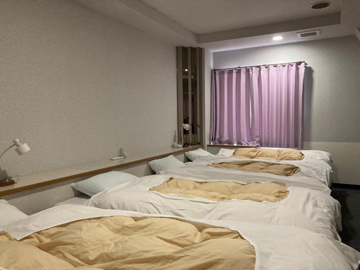 J-Hoppers Beppu Guesthouse ジェイホッパーズ別府ゲストハウス Екстериор снимка