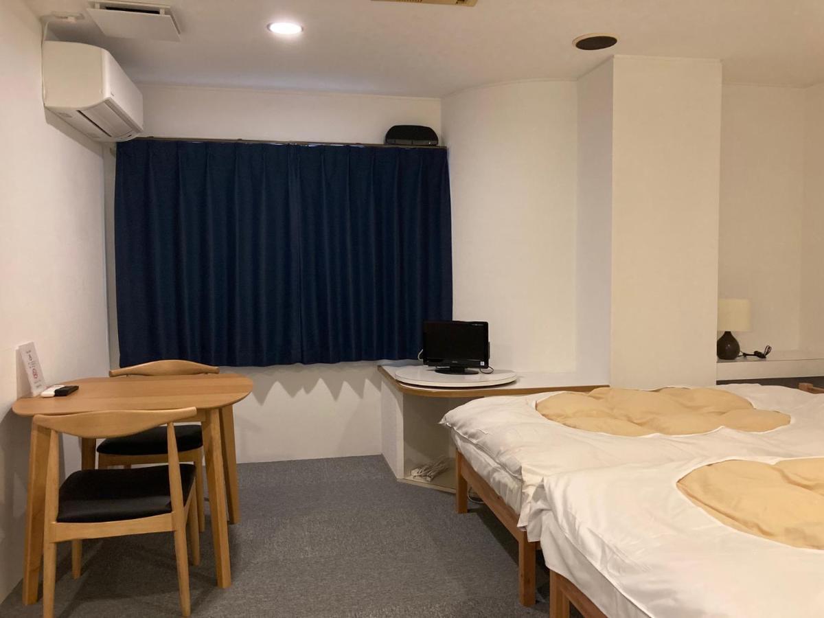J-Hoppers Beppu Guesthouse ジェイホッパーズ別府ゲストハウス Екстериор снимка