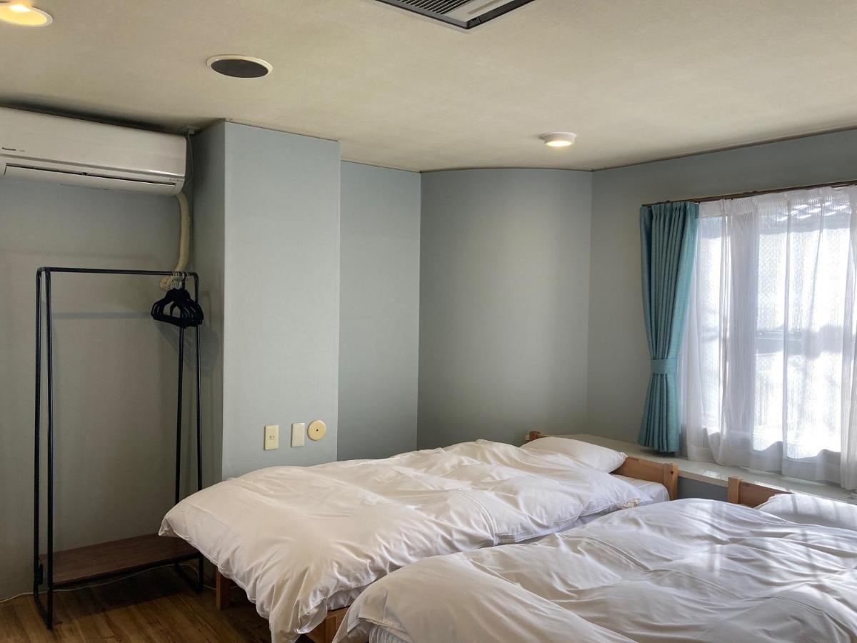 J-Hoppers Beppu Guesthouse ジェイホッパーズ別府ゲストハウス Екстериор снимка